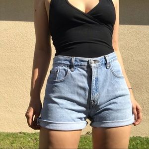 vintage levis high waisted jean shorts
